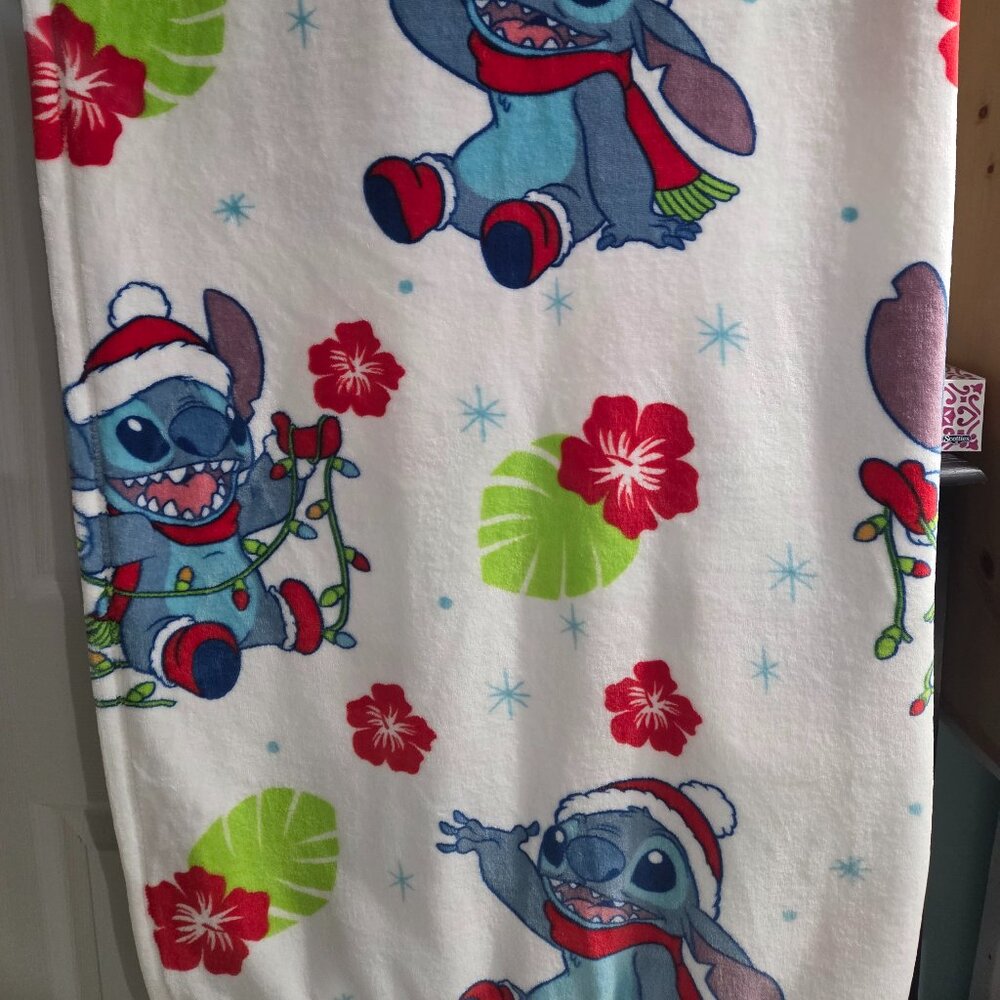 Disney Stich Santa Christmas Throw Blanket Plush